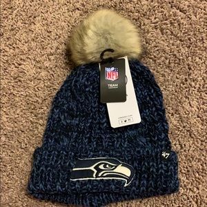 Ladies Seahawks knit beanie, NWT